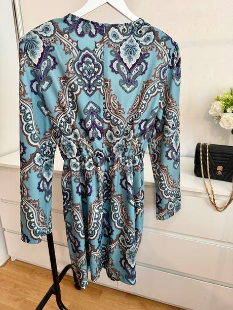 Elegantné šaty made in italy, s