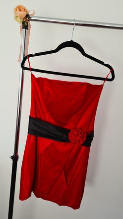 Spoločenské šaty, 40