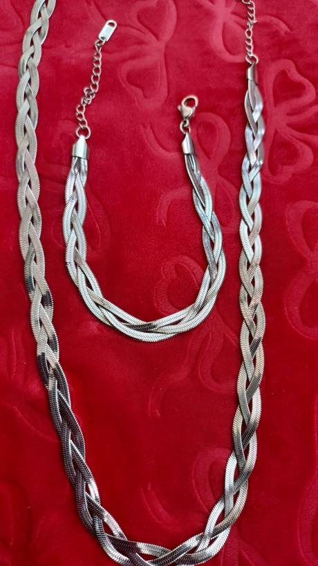 Dámsky náhrdelník, náramok,