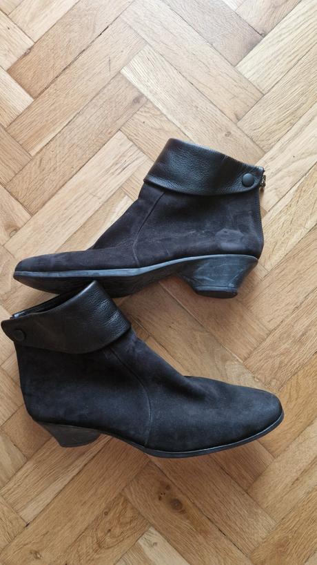 Kožené členkové čižmičky zn. arche, 40