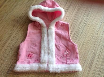 Nádherná vestička /d18, 74 / 80