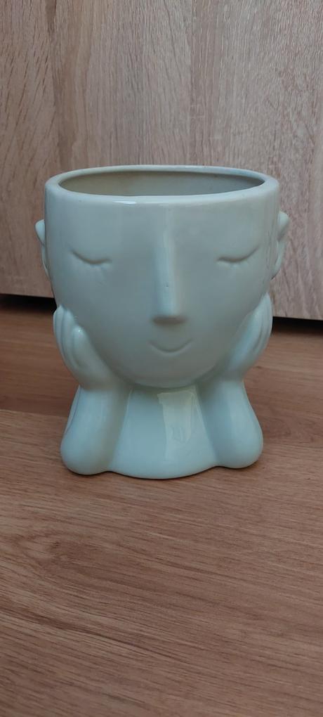 Keramický kvetináč hlava, 