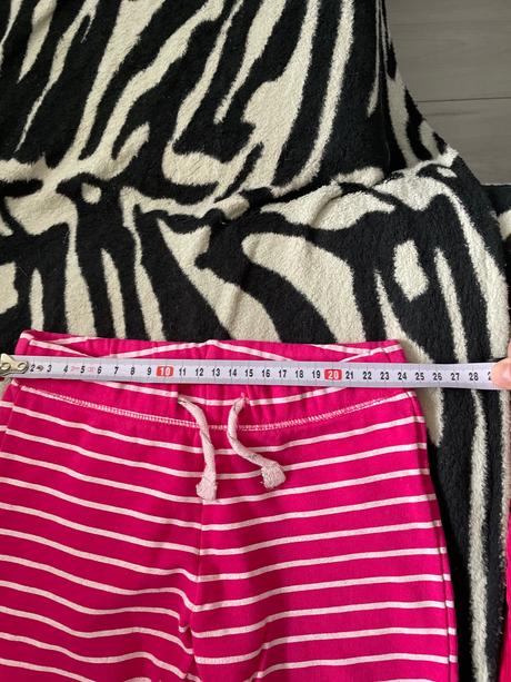 Predam tepláky a nohavice dievcenske, 92