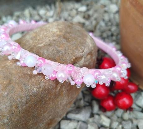 Korálkové čelenky, 