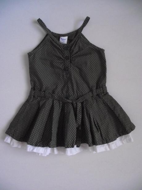 Raz oblecene saticky dirkje, 80