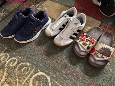 Sada 3topanok v35, skechers,35