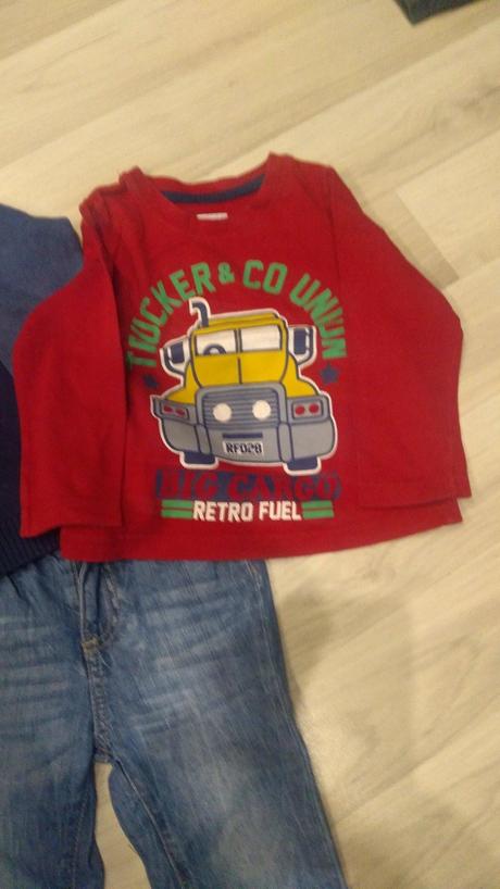 Rifle, svetrík a tričko, veľkosť c. 86, 86–98