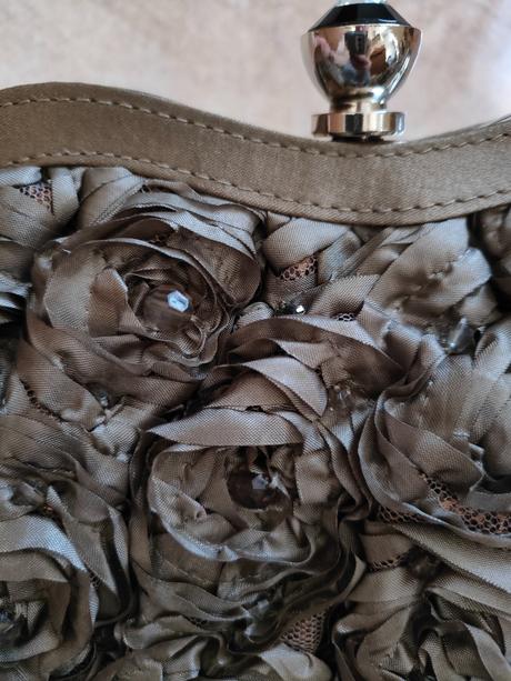 Spoločenska kabelka do ruky, 