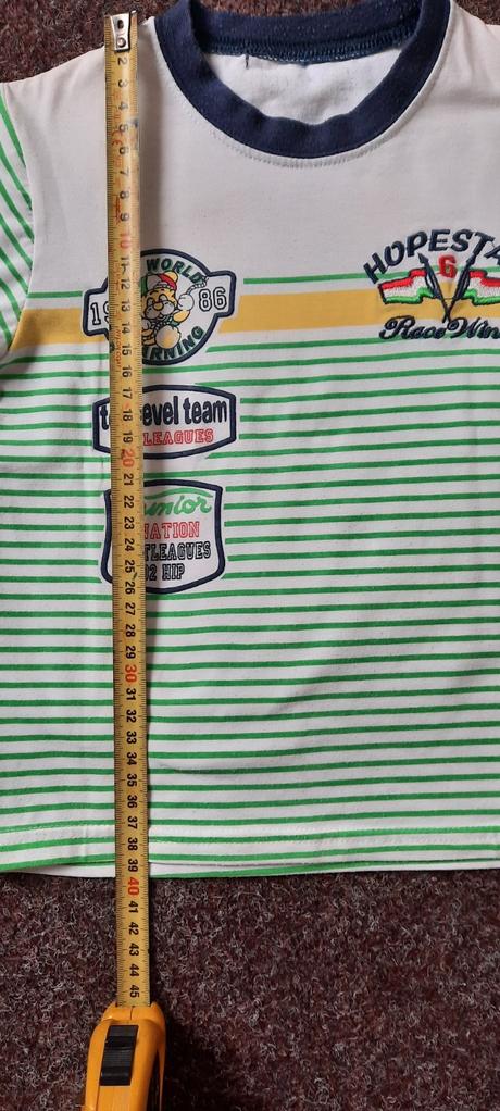 Tričko pásikové, 104