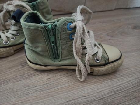 Tenisky, reserved,25