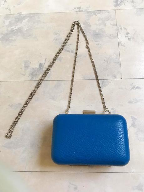 Kabelka na retiazke,