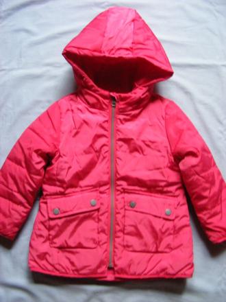 Bunda s kapuckou, 104