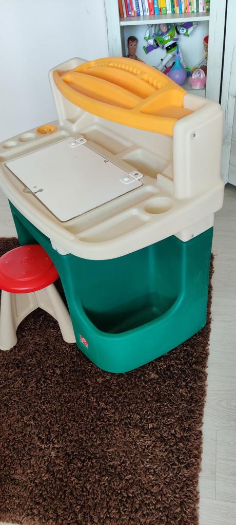 Pisaci stolik step 2,