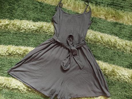 Kraťasove šaty/overal, m