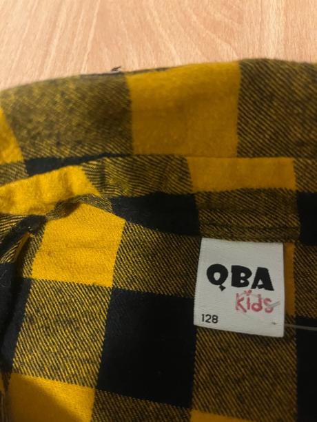 Karovana košeľa, 128