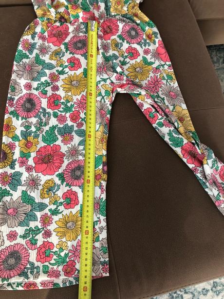 Overal s kvetmi, lindex,122