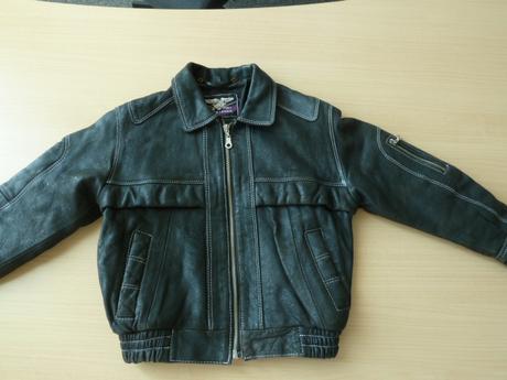 Kožená bombera, 116