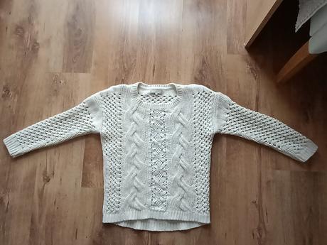Kvalitný sveter cream pc 60 eur, s