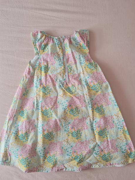 Šaty a svetrík, sergent major,116