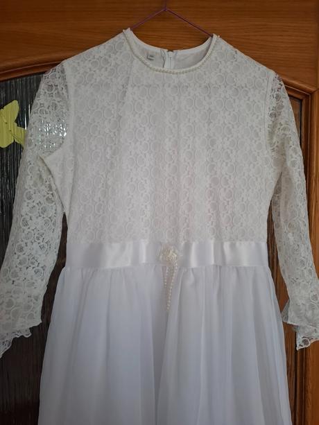 Šaty na 1sv. prijímanie, 152