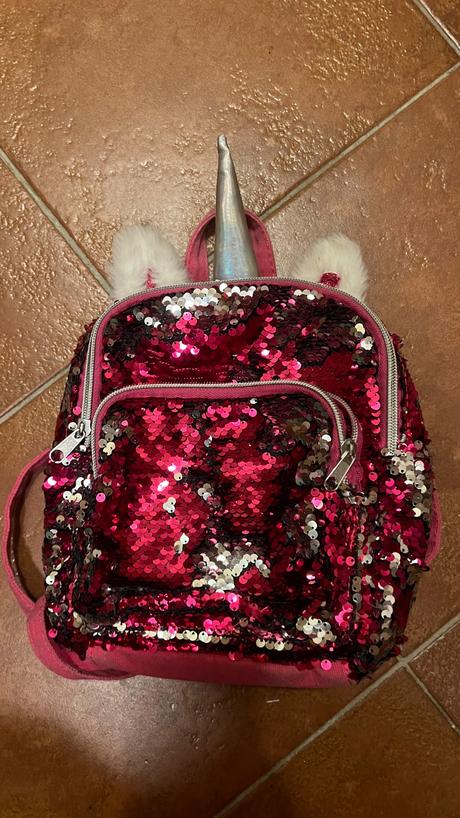 Jednorožcový ruksak, 