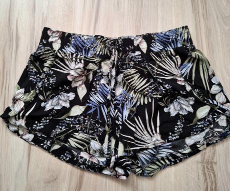 Kratasky colloseum č.s, s