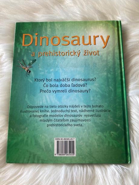 Dinosaury a prehistorický život,