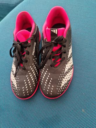 Halovky, adidas,37