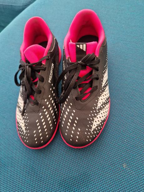 Halovky, adidas,37