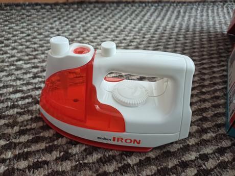 Domček s nábytkom a rodinkou, 