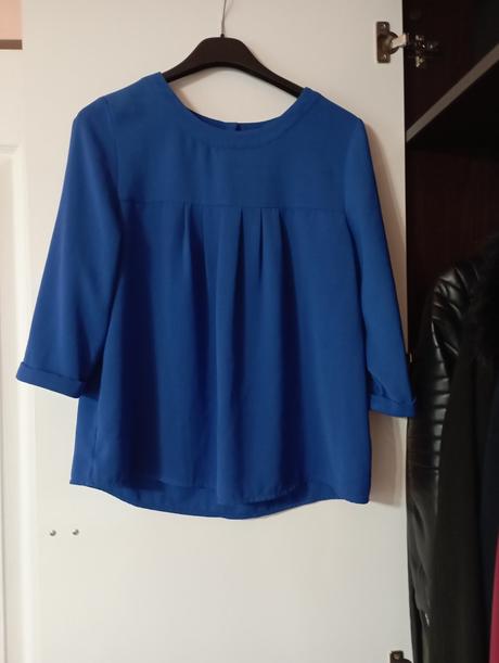 Modrý top, camaieu,s