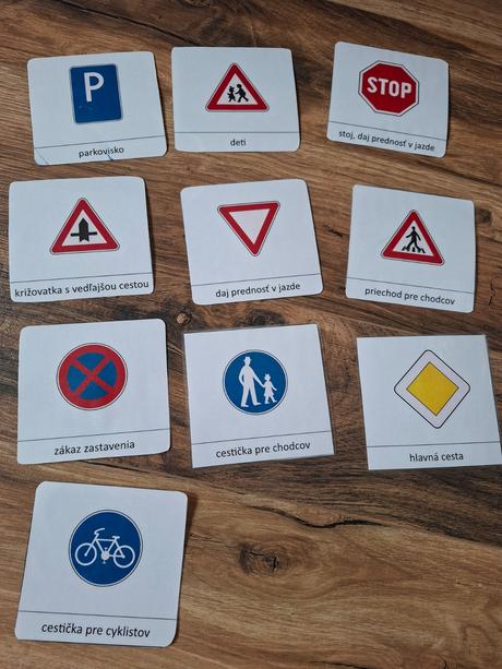Kartičky dopravné značky, 