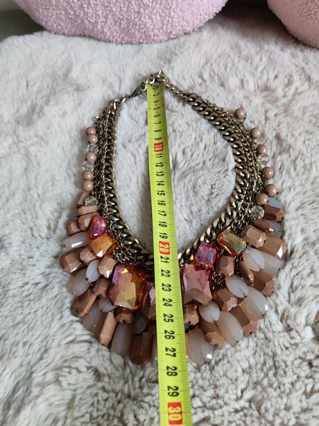 Dámsky náhrdelník, 