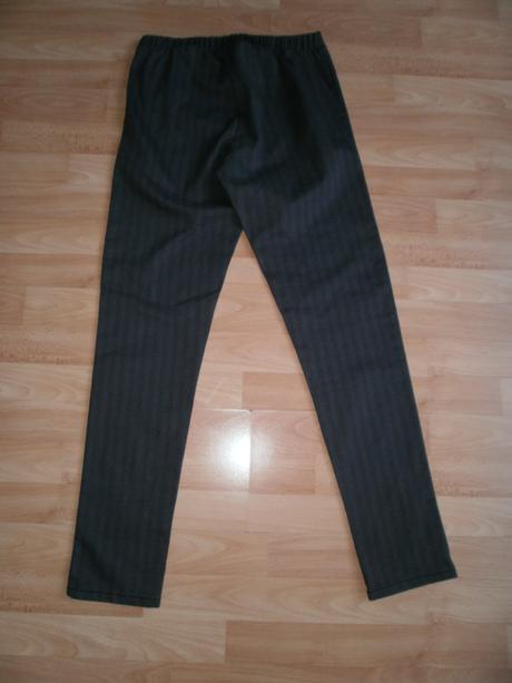 Hrubšie nohavice v super stave, esmara,38