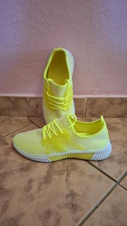 Zlte neonove tenisky, 40
