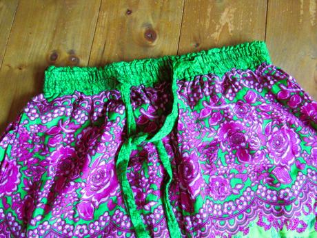 Farebné háremky, m