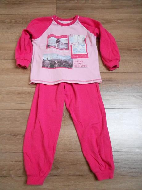 Dievčenské pyžamo, 122
