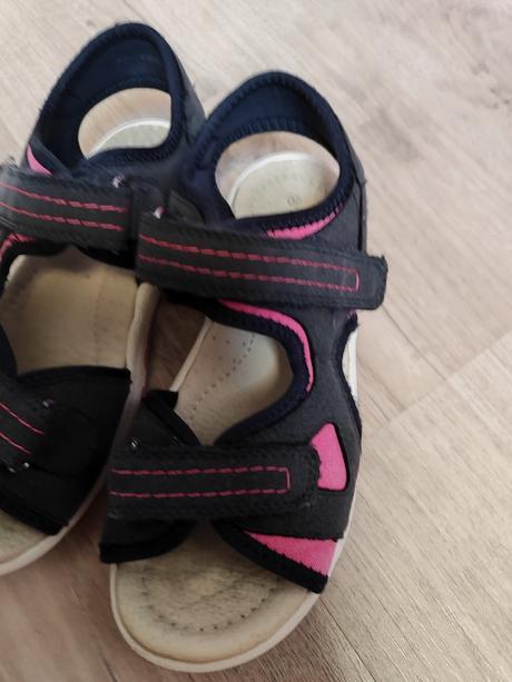 Sandále, baťa,32
