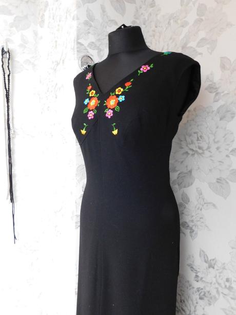 Luxusne vintage maxi šaty, 36