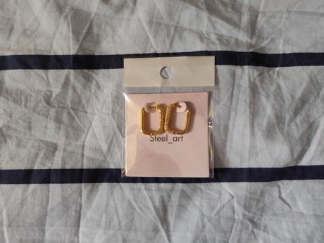 Náhrdelník, náramok, náušnice, prsteň, prívesok, 