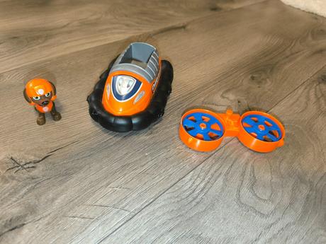 Paw patrol zuma, 