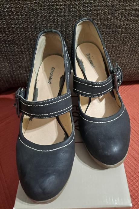 Damske lodicky čierne vel 38, 38