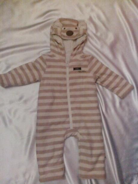 Overal na zimu, babyland,68