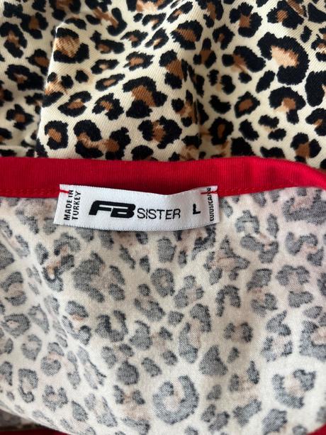 Body s leopardím vzorom, new yorker,l