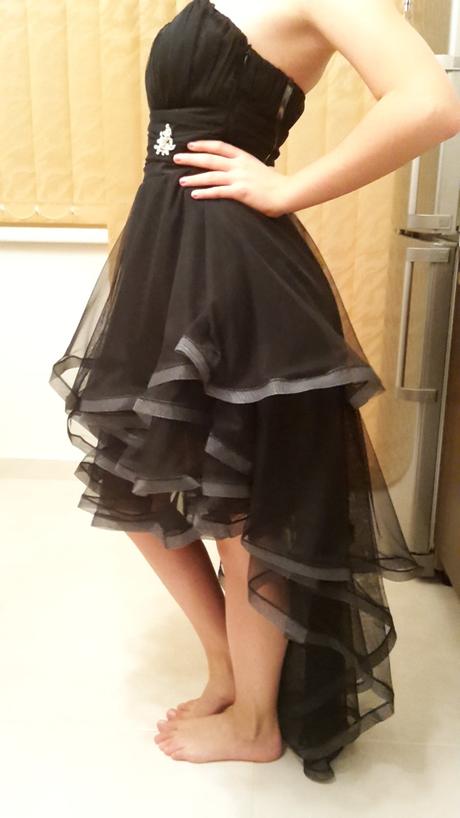 Nove spolocenske saty, 34