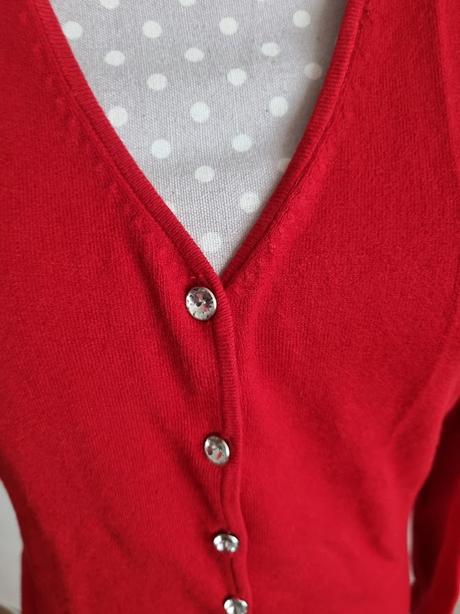 Červený elastický svetrík 38, 38