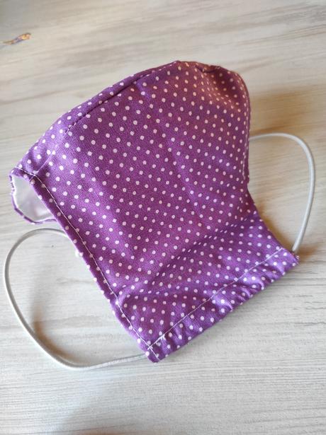 Rúško so striebrom,