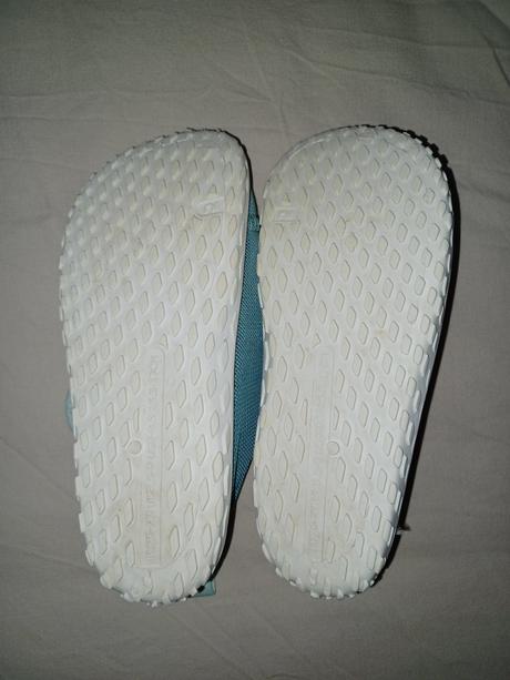 Topánky do vody, 27