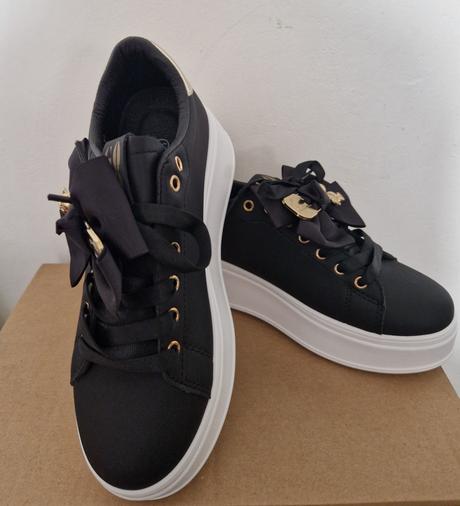 Topánky s ozdobami, 39