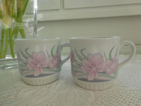 Šálka retro veľká 2 kusy, porcelán, 